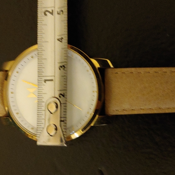 MVMT Mother of Pearl watch - Picture 7 of 8